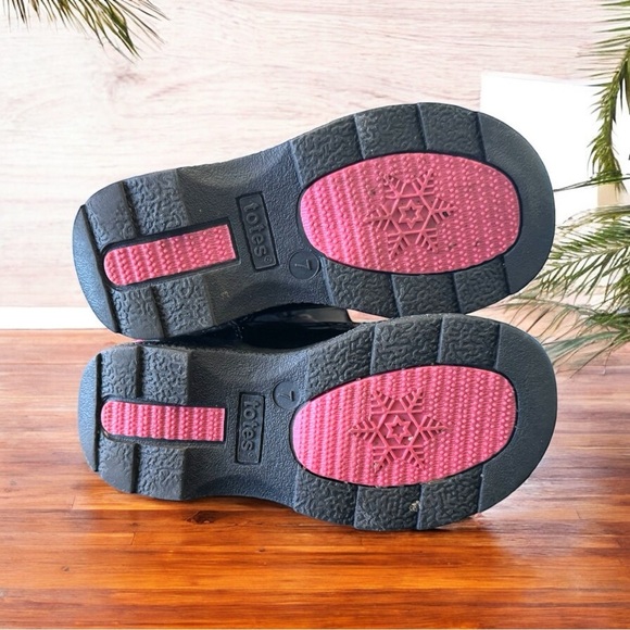 TOTES Black Winter Boots with Faux Fur Trim - Size 7M - Picture 7 of 12